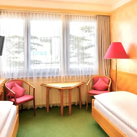 Hotel Schrofenstein-2
