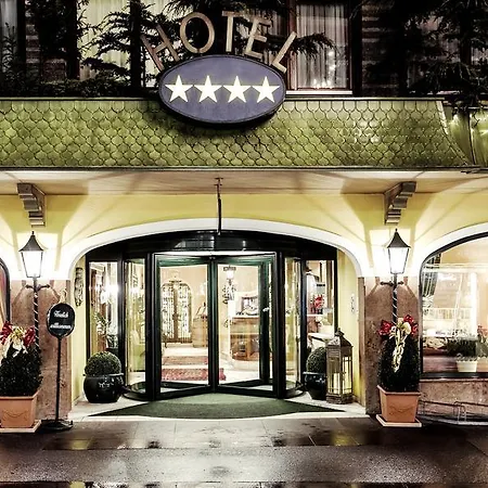 Hotel Schrofenstein-3